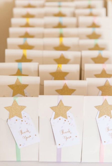 Dreamy Twinkle Twinkle Little Star Party Twinkle Star Party, Twinkle Twinkle Little Star Party, Boy Shower Themes, Pyjamas Party, Twinkle Twinkle Baby Shower, Star Birthday Party, Boy Baby Shower Ideas, Girls Birthday Party Themes, Party Box