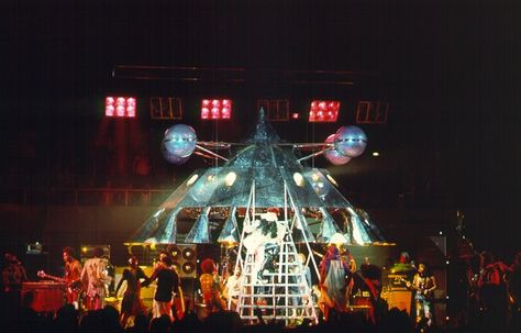 George Clinton descends from The Mothership during their gig at the LA Coliseum in in 1977- Parliament Funkadelic Parliament Funkadelic, Bootsy Collins, Funk Bands, George Clinton, Funk Music, Funky Music, Soul Funk, James Brown, Soul Music