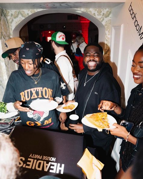 Throwback to last week’s BoohooMAN x Headie One Launch Party at Stomrzy’s House Party! We turned the already kitted out venue into an old schools house party with customized games, personalised props, fun branding and photo-op mimicking the campaign. @boohoomanofficial @headieone @thehouse.party 📸 by @amzyobr #BoohooMAN #headieone #LaunchParty #houseparty #DesignAgency #CreativeProduction #Experiential #Branding #Events #IRL Headie One, Fun Branding, Missed Calls, Old School House, Launch Party, Photo Op, At Home Gym, Experiential, Design Agency