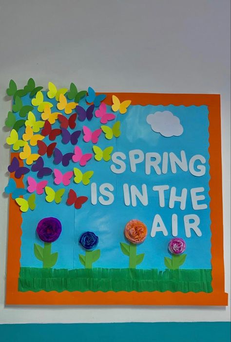 Spring Bulletin Board Ideas for Your Classroom Fun Spring Bulletin Board Ideas, Spring Boletin Board, Spring Billboard Ideas, Spring Has Sprung Bulletin Board, March Into Spring Bulletin Board, April Themed Bulletin Boards, April School Bulletin Board Ideas, March Themed Bulletin Boards, April Board Ideas