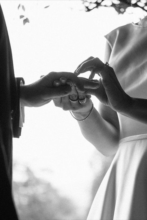 Bride and groom exchanging rings at their romantic and traditional outdoor wedding ceremony Wedding Ring Exchange, Wedding Ceremony Pictures, Intimate Outdoor Wedding, Wedding Ring Photography, Wedding Shot List, Devon Wedding, San Patrick, Ring Photography, Wedding Readings