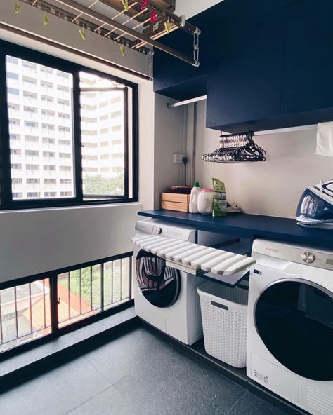 8 HDB Service Yard Ideas So It Won't Be An Eyesore Of Your Home Hdb Yard Ideas, Hdb Laundry Area, Hdb Room Ideas, Small Service Yard Hdb Ideas, Hdb Service Yard Design, Service Room Ideas, Hdb Balcony Ideas, Apartment Yard Ideas, Hdb Bto Service Yard Ideas