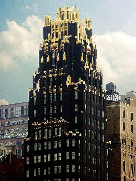 The wonderful gothic art deco American Radiator Building, New York (now the  Bryant Park Hotel)  The American Radiator Building (since renamed to the American Standard Building) is a landmark skyscraper located at 40 West 40th Street, in midtown Manhattan, New York City. It was conceived by the architects John Howells and Raymond Hood, and built in 1924 for the American Radiator Company. American Radiator Building, Bryant Park Hotel, Arte Art Deco, Hotel Facade, Art Deco Hotel, Streamline Moderne, Deco Architecture, Art Deco Buildings, Living Modern