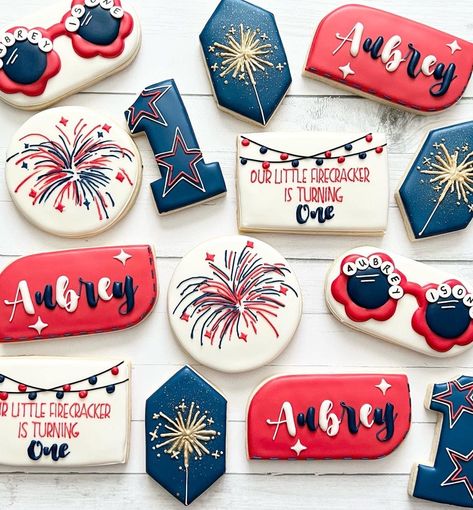 July Baby Birthday, Firecracker Cookies, Patriotic Sugar Cookies, Patriotic Cookies, Cow Cookies, Fourth Of July Cakes, First Birthday Cookies, Flooding Cookies, Blue Cookies