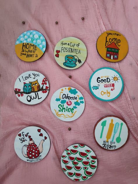 Fridge Magnets Drawing, Fridge Magnets Design, Mdf Fridge Magnets Painting, Mouldit Fridge Magnet, Fridge Magnets Painting Ideas, Handmade Fridge Magnets Painting, Fridge Magnets Cute, Fridge Magnets Ideas Creative Diy, Fridge Magnets Ideas Creative Mdf