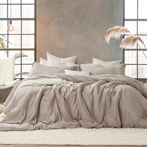 PRICES MAY VARY. Size: Queen Bedding Comforter - Oversized Queen XL Material: Super Soft Premium Luxury Plush Construction: Thick 280GSM Inner Polyester Fill Care Instructions: Machine Washable - Gentle Cycle / Cold Wash Size: Queen Comforter - 94" x 98", (2) Standard Shams - 20" x 26" x 2" Flange Gift yourself true comfort with our Git Cozy - Coma Inducer Oversized Comforter. Made of super soft premium plush on either side, this oversized bedding set from Byourbed will provide your bedroom deco Oversized Bedding, Oversized Comforter, Linen Comforter, Cozy Luxury, King Size Comforters, Twin Xl Comforter, Inspire Me Home Decor, King Pillows, Bedspread Set