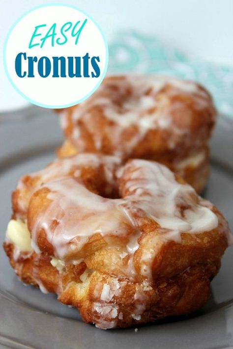 Breakfast And Brunch, Cronuts Recipe, Cronut Recipe, Pillsbury Crescent Roll Recipes, Crescent Recipes, Homemade Doughnuts, Pillsbury Recipes, Cronut, Crescent Roll Recipes