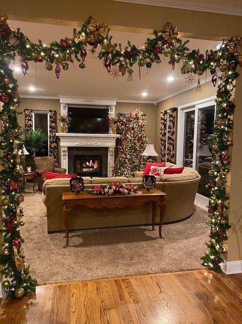 I love this season! Christmas decorations, traditional Christmas, Christmas decor Christmas Themed Decor Ideas, Red And Gold Christmas Fireplace Decor, Christmas Decor Ideas Ceiling Beams, Christmas Cozy Home Living Room, Christmas Interior Decor Ideas, Christmas Sliding Glass Door Decor, Country Kitchen Christmas Decor, Christmas Themed Living Room, Crismas Room Decor Ideas