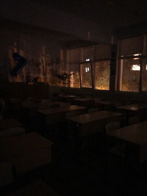 Classroom At Night Aesthetic, Mysterious School Aesthetic, Late Night School Aesthetic, High School Horror Aesthetic, Horror School Aesthetic, Scary School Aesthetic, School In Autumn Aesthetic, School Horror Aesthetic, School Hallways Aesthetic