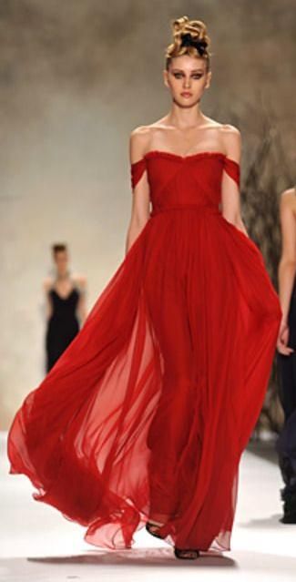 Beautiful red silk chiffon finale gown from Monique Lhuillier. Neckline has a draped "shawl" collar that wraps around the back of the shoulders. Red Gown Runway, Night Party Dress, Red Gown, Red Gowns, Vestidos Vintage, Monique Lhuillier, Womens Designer Fashion, Gorgeous Gowns, Beautiful Gowns