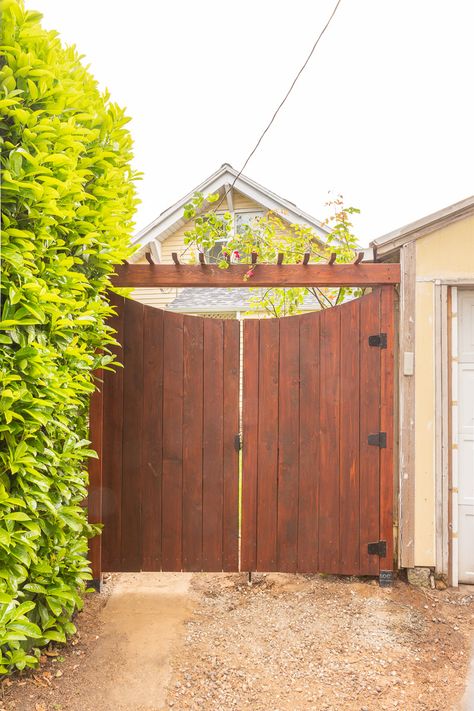 My Double Back Gate with Arbor - DIY in PDX Double Gate Ideas, Gate With Arbor Entrance, Fence Gate Arbor, Double Gate With Arbor, Wood Arbor With Gate, Double Garden Gates Wooden, Pallet Gate, Arbor Diy, Back Gate