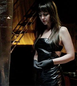 American Mary, Katharine Isabelle, Gas Mask Girl, Drawing Face Expressions, Medical Glove, Mask Girl, Goth Women, Goth Aesthetic, Face Expressions