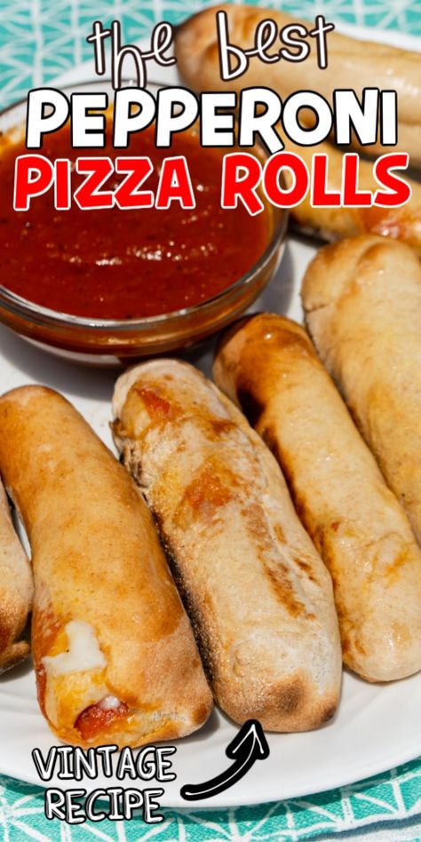 The best homemade pepperoni rolls! Quick to make and absolutely delicious! Pepperoni Rolls Homemade, Homemade Pepperoni Bread, Sandwich Pepperoni Recipes, Dough For Pepperoni Rolls, Pepperoni Roll Recipe, Pepperoni Roll Dough Recipe, Pepperoni Rolls With Pizza Dough, Best Pepperoni Rolls, Pizza Rolls Homemade