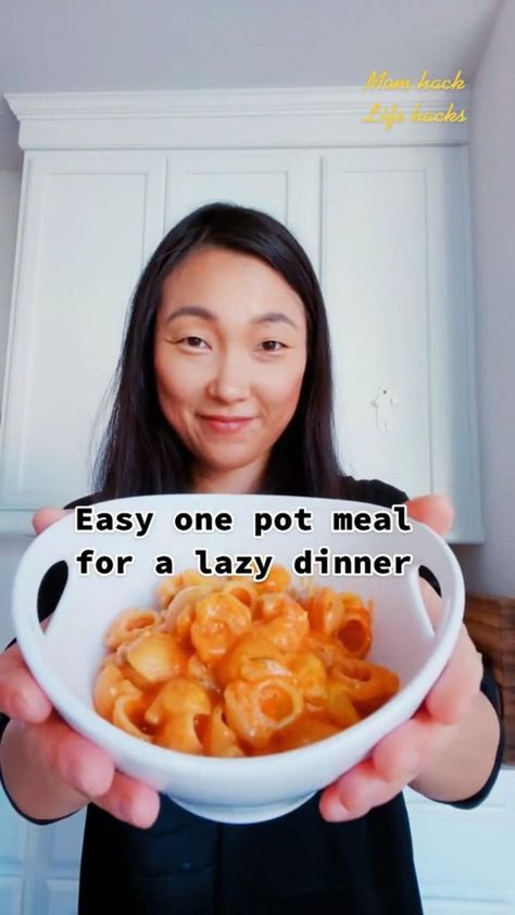 Diy Food Recipes Dinner, Easy One Pot Pasta, Lazy Dinner, Lazy Dinners, White Blank, One Pot Pasta, Tasty Baking, Interesting Food, Blank Space