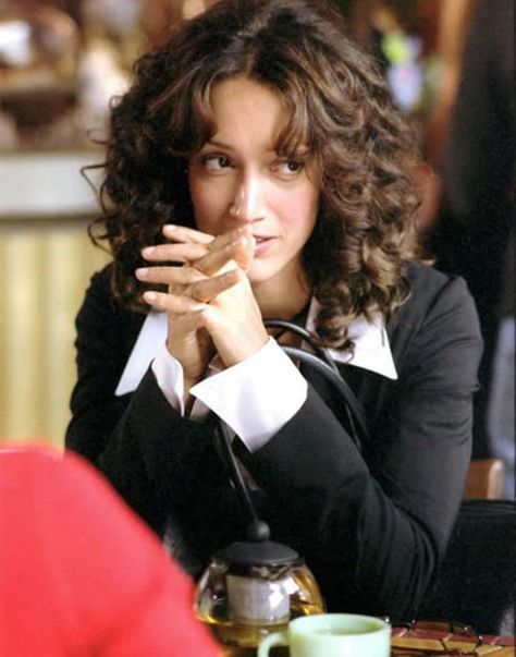 Bette Porter (Jennifer Beals) was the primary reason I watched "The L Word." Sometimes, she was the only reason. Bette Porter, Leisha Hailey, L Word, Jennifer Beals, The L Word, Girl Crush, American Actress, Hair Trends, Look Fashion