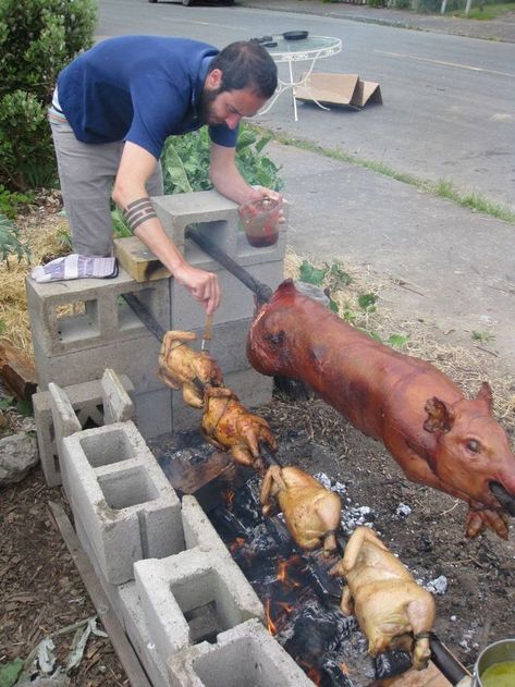 how to roast a pig Pig Rotisserie, Pig Roast Party, Backyard Smokers, Pig Roaster, Smoker Ideas, Bbq Pig, Pig Roast, How To Roast, Cooking Thermometer