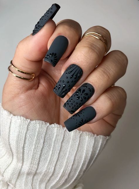 Black Textured Nail Designs, Black And Matte Nails, Black Talavera Nails, Black Nails With 3d Design, Black Cartoon Nails, Black Nails With Matte Design, Black Texture Nails, Black Textured Nails, Henna Nails Design