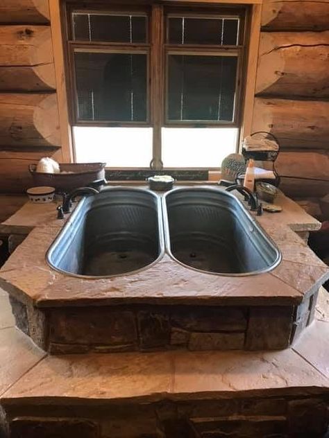 Dual Hillbilly jacuzzi hot tub | Barn style house, Rustic bathrooms, Rustic house Rustic Bathroom Designs, Casa Vintage, Rustic Bathrooms, Western Homes, Barn Style House, Dream Bathrooms, A Log, Barn House Plans, Western Home Decor