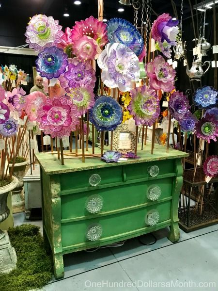 My Favorite Garden Goodies from the 2018 Northwest Flower and Garden Show Plate Flowers Garden, Northwest Flowers, Glassware Garden Art, Glassware Crafts, Christmas Garden Decorations, Sweet Husband, Garden Totems, Glass Garden Flowers, Glass Plate Flowers