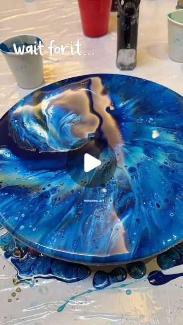 Mohanima - Art By Rakhi Jha on Instagram: "Here is another resin wave for you…  #waveart #resinpour #resinwork #resinpainting #resinobsession #resinandwood #resincast #resinartist" Copper Resin Art, Resin Pouring Art, Epoxy Design Ideas, Resin Pour Art, Diy Resin Painting, Canvas Resin Art, Resin Art Ideas, Resin Art Canvas, Resin Works