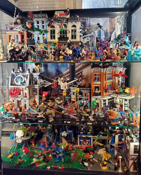 Level 1: Spiderman and X-Men. Level 2: Avengers, Dr. Strange, Ironman and Captain America. Level 3: DC Universe Ironman And Captain America, Aesthetic Lego, Dc Posters, Lego Captain America, Lego Iron Man Hall Of Armor, Adult Lego, Lego Sets Marvel, Avengers Dr, Lego Superheroes