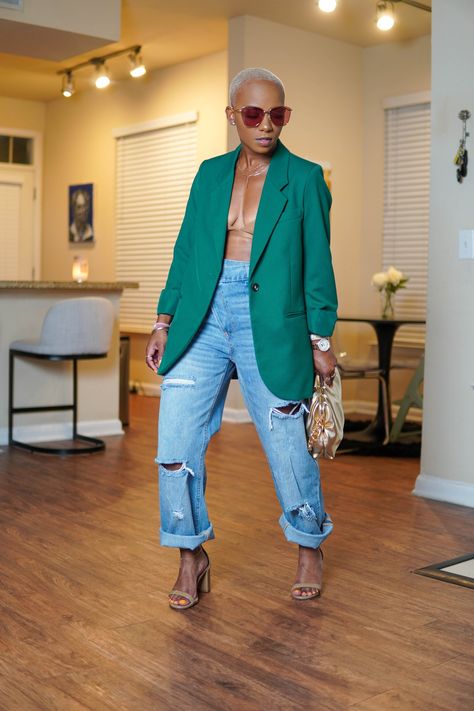 Its the Jeans!!! — Angelle's Life Boyfriend Blazer Outfit, Loose Jeans Outfit, Stylish Jeans Outfit, Smart Casual Jeans, Jeans Blazer Outfit, Casual Weekend Style, Fossil Bracelet, Coach Watch, Monochromatic Fashion