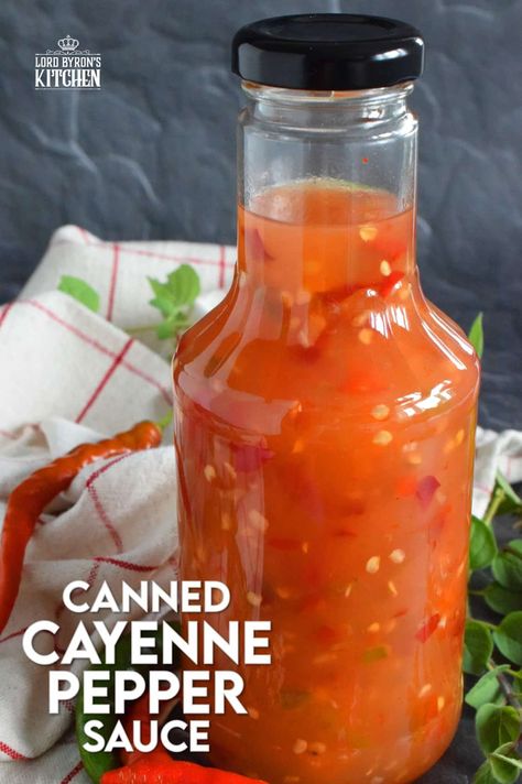 Cayenne Pepper Sauce Recipe, Cayenne Pepper Recipes, Canning Peppers, Hot Pepper Recipes, Cayenne Pepper Sauce, Pepper Sauce Recipe, Homemade Hot Sauce, Hot Sauce Recipes, Thai Noodles