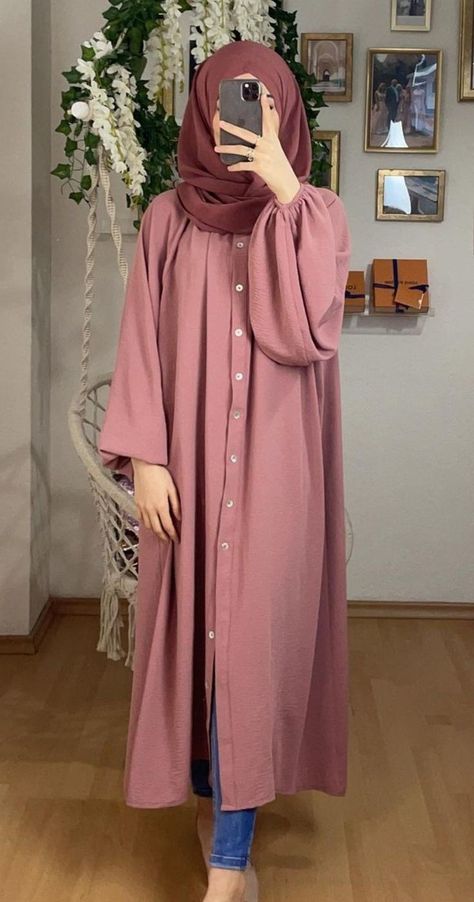 Borka Design Muslim Stylish, Simple Borka Design, Borkha Design Simple, Simple Abaya Designs Casual, Muslimah Fashion Outfits Casual, Muslimah Fashion Outfits Simple, Blouse Muslimah Fashion, Stylish Burqa Designs, Trendy Abaya Designs