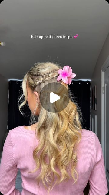 Christina Peart on Instagram: "rapunzel inspired half up half down 💕🌸

💫

#halfuphalfdownhairstyle #hairinspo #hairstyletutorial #flowerclawclip" Disney Hair Styles, Cute Hairstyles For Halloween, Cute Half Up Hairstyles, Rapunzel Hairstyle, Easy Work Hairstyles, Disney Hair, Rapunzel Hair, Half Up Half Down Hair, Work Hairstyles