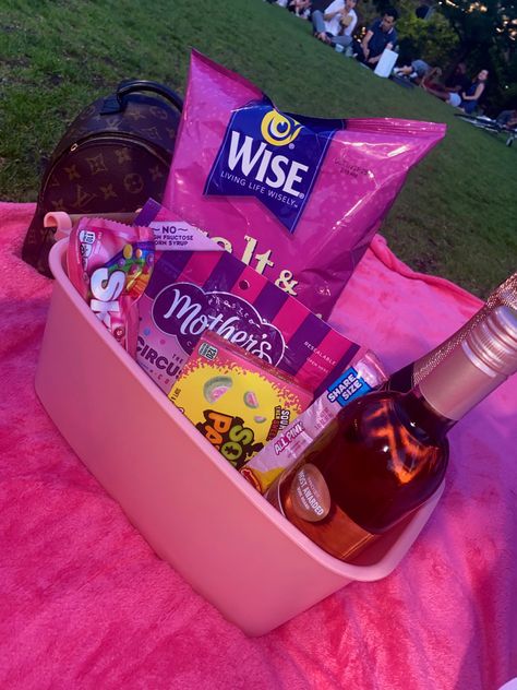 So I had the color Pink for my BFFs Rainbow picnic & it was much harder than I thought ! How did I do !? Comment Below ! #rainbowpicnic #colorpicnic #pink #snacks #rose #champagne #luxury Pink Basket For Color Party, Pink Color Basket Party, Pink Basket Ideas For Color Party, Color Party Pink Basket, Pink Color Theme Party Basket, Pink Picnic Food, Color Basket Party Ideas For Adults, Pink Color Party Basket, Color Party Basket Ideas Pink