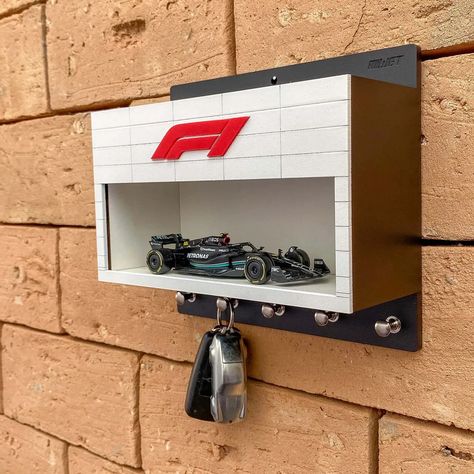 Unique Key Holder Inspired by the Formula 1 Color: White Dimensions: 20cm x 17.5cm x 7.5cm Material: MDF and Acrylic *MODEL CAR NOT INCLUDED* Unique Key Holder, Skateboard Room, Unique Key, Usb Design, F1 Formula, Automotive Decor, Building Homes, Hook Rack, Wall Key Holder