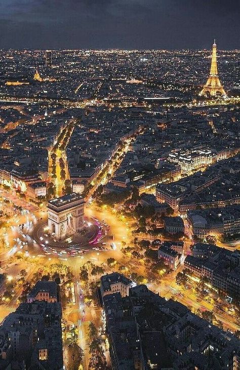 Thierry Gauthier on Twitter: "View of Paris illuminated at night in France 🇫🇷💙❤️🧡🖤💛 https://t.co/SXfLrbMZTX" / Twitter Phone Technology, Night In Paris, Human Computer, Tower In Paris, Paris Tour Eiffel, Let's Pray, Paris Wallpaper, Beautiful Paris, Paris Tours