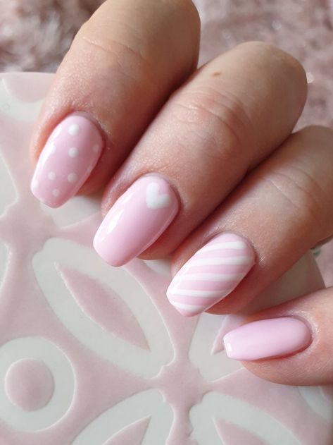 White Candy Cane Nails, Pink Candy Cane Nails, Gel Nails Cute, Pink Candy Cane, Cute Pink Nails, Candy Cane Nails, Nails Pretty, Nails Cute, Simple Gel Nails