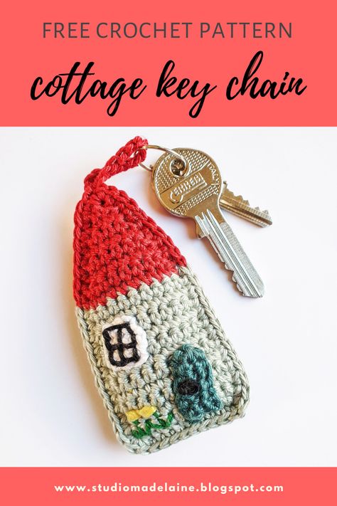 Crochet House Keychain Free Pattern, Crocheted Key Rings Free Pattern, Crochet House Keychain, Crochet House Patterns Free, Crochet Key Cover Free Pattern, Crochet Housewarming Gift, Crochet Key Chains Free Pattern, Crochet Key Ring, Crochet House Decor