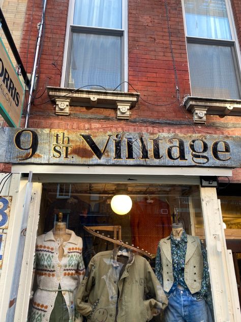 Vintage store, vintage, NYC, thrift store, thrift NYC, new york, new york stores New York Thrifting, Thrift Stores In Nyc, Thrift Store Exterior, New York Thrift Stores, Nyc Thrift Stores, Vintage Thrift Store Aesthetic, Thrift Shop New York, New York Thrift, Nyc Thrifting