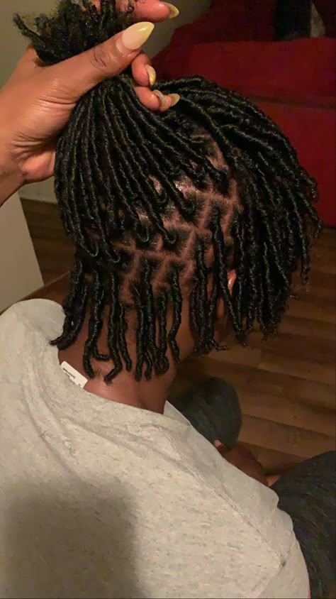 Comb Coil Locs 4c Hair, Coil Starter Locs Short Hair, Starter Loc Ideas, Starter Loc Parting Size, Starter Loc Parts, Small Medium Parts, Coil Starter Locs 4c Hair, Locs No Middle Part, Short Comb Coil Starter Locs