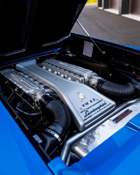 The Diablo VT was powered by a 6.0L V12 engine that produces 485 hp and 428 lb⋅ft of torque. It was mated to a five-speed manual transmission and could accelerate from 0 to 100 km/h in 4.5 seconds. The Diablo VT had a top speed of 325 km/h. By @kenmsaito and owner @dkengineering #lamborghini #diablovt #engine #carparts #v12 #superfast #mechanics #underhood V12 Engine, Mechanical Art, 100 Km, Manual Transmission, 5 Seconds, Super Cars, Car Parts, Lamborghini, Engineering