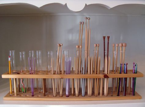 Image result for knitting needle organize Sewing Tools Organizer, Knitting Yarn Storage, Knitting Studio, Test Tube Rack, Yarn Display, Knitting Organization, Wooden Knitting Needles, Knitting Room, Wooden Creations