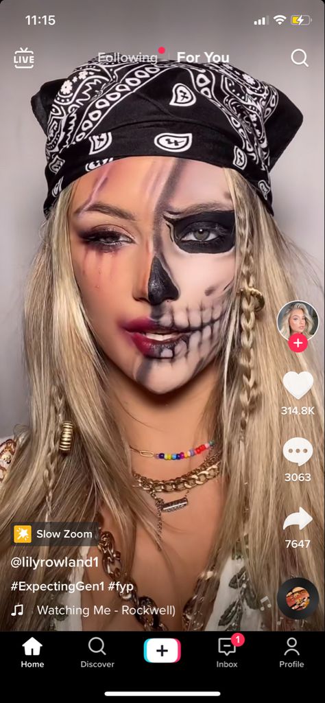 Pirate Makeup Men Halloween, Scary Pirate Costume Woman, Scary Pirate Halloween Costumes, Pirate Glam Makeup, Diy Pirate Makeup For Women, Zombie Cowgirl Makeup, Pretty Pirate Makeup, Pirate Skeleton Makeup, Skull Pirate Makeup