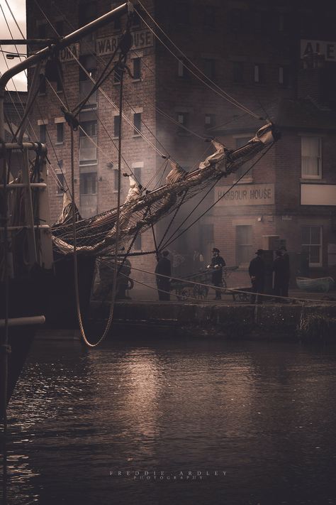 Photograph Working Dock by Freddie Ardley on 500px Navi A Vela, Crooked Kingdom, Pirate Life, On A Boat, Six Of Crows, Fantasy Aesthetic, Tall Ships, Story Inspiration, Pirates Of The Caribbean