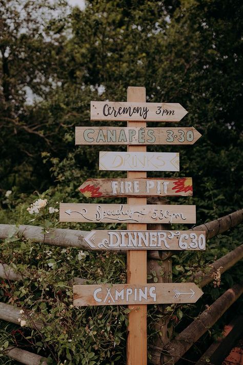 DIY rustic and boho styled order of the day wedding sign Order Of The Day Wedding, Festival Style Wedding, Rustic Garden Wedding, Rustic Farm Wedding, Garden Wedding Reception, Wedding Decorations On A Budget, Wedding Signs Diy, Homemade Wedding, Rustic Wedding Diy