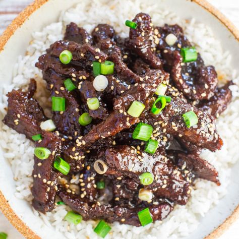 P.F. Chang's Mongolian Beef (Copycat Recipe) Mongolian Beef Recipes, Averie Cooks, Mapo Tofu, Mongolian Beef, Copycat Restaurant Recipes, Chicken Lettuce Wraps, Broccoli Beef, 30 Minute Meals, Copycat Recipe