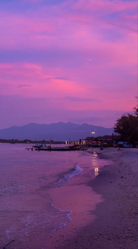 Gili Islands, Gili Trawangan, Gili Island, Nusa Penida, Sky Pictures, Pretty Landscapes, Sunset Wallpaper, Pretty Sky, Sunset Pictures