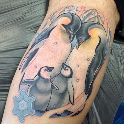 48 Penguin Tattoos With Unique and Symbolic Meanings - Tattoos Win Penguin Tattoo Ideas, Penguin Tattoos, Tattoo Fixers, Winter Tattoo, Penguin Tattoo, Tattoo Sleeve Ideas, Matching Tats, Penguin Family, Penguins Funny