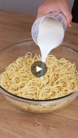 Bolo Fit, Tasty Pasta, Recipes Quick, Spaghetti Recipes, Entree Recipes, Chicken Dishes Recipes, Best Dishes, Dinner Dishes, Italian Dishes