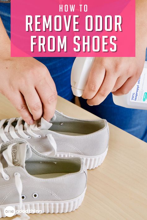 Don't just cover up the smell of stinky shoes—eliminate the odor at its source! Remove Odor From Shoes, Stinky Shoes Remedy, Stinky Feet Remedy, Odor Eliminator Diy, Shoe Odor Remover, Cleaning Sneakers, Smelly Sneakers, Stinky Shoes, Feet Remedies