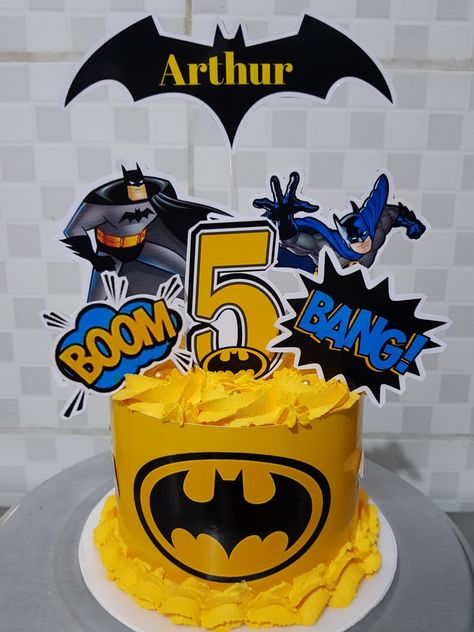 Bolo Drip Cake, Minnie Mouse Cupcake Toppers, Batman Birthday Cakes, Minnie Mouse Cupcakes, Batman Cake, Batman Birthday Party, Birthday Cake Topper Printable, Batman Birthday, Mini Cake