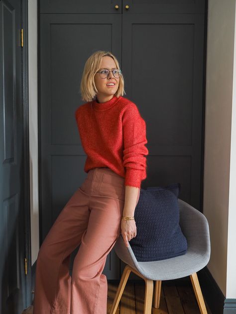 The Frugality, Look Formal, Cooler Look, Red Sweater, Pink Pants, Work Wardrobe, Living Well, Work Attire, Fall Winter Outfits