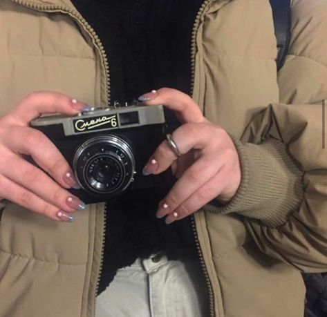 Camera Aesthetic, Yennefer Of Vengerberg, Fotografi Vintage, Beige Aesthetic, Fujifilm Instax Mini, Aesthetic Photo, Photo Dump, Pretty Pictures, Aesthetic Pictures