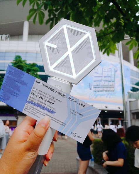 Exo Concert Aesthetic, Exo Tickets, 2023 Manifestation, Nct Photocard, Manifesting 2023, 2025 Prayer, Exo Lightstick, Pop Wallpaper, Exo Concert